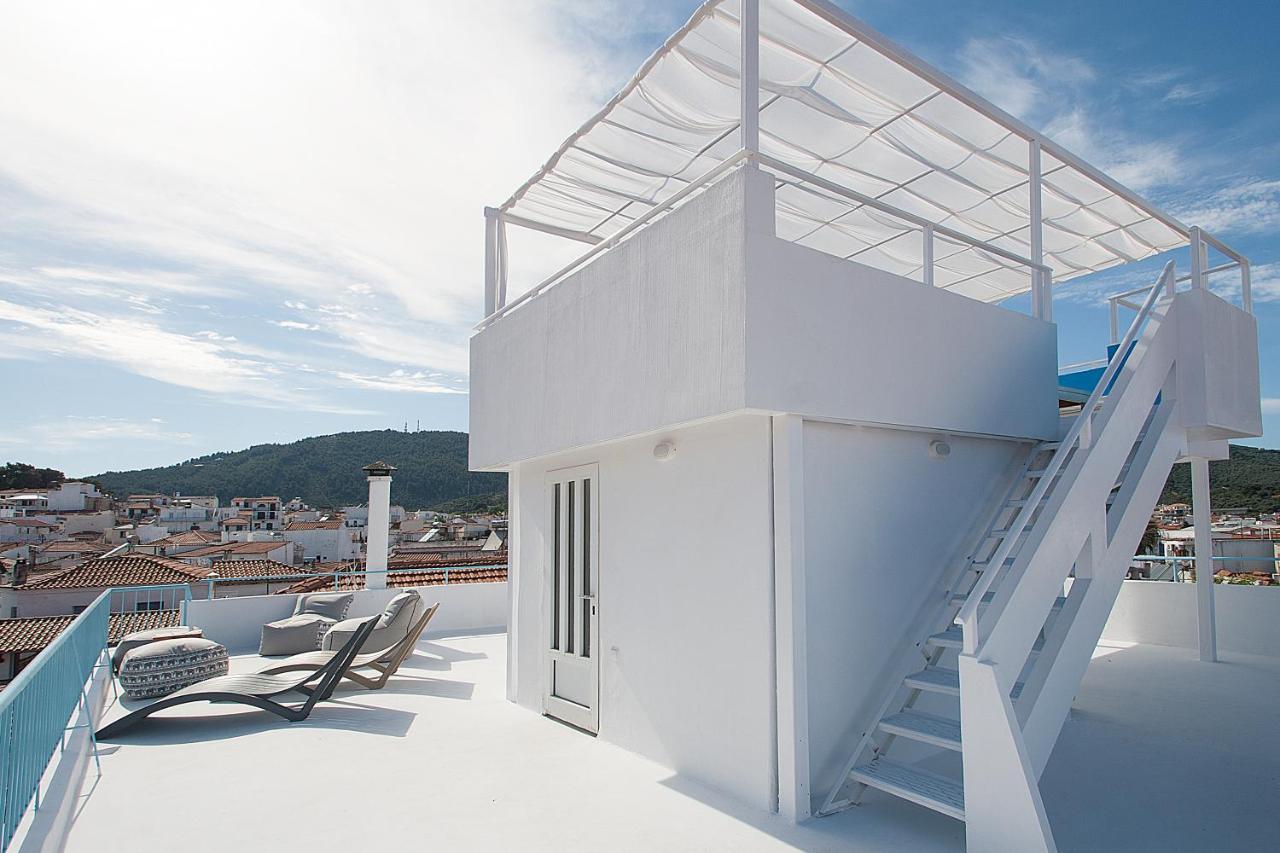 Capolavoro, Boutique Apartment With Unique Rooftop Skiathos Town Bagian luar foto