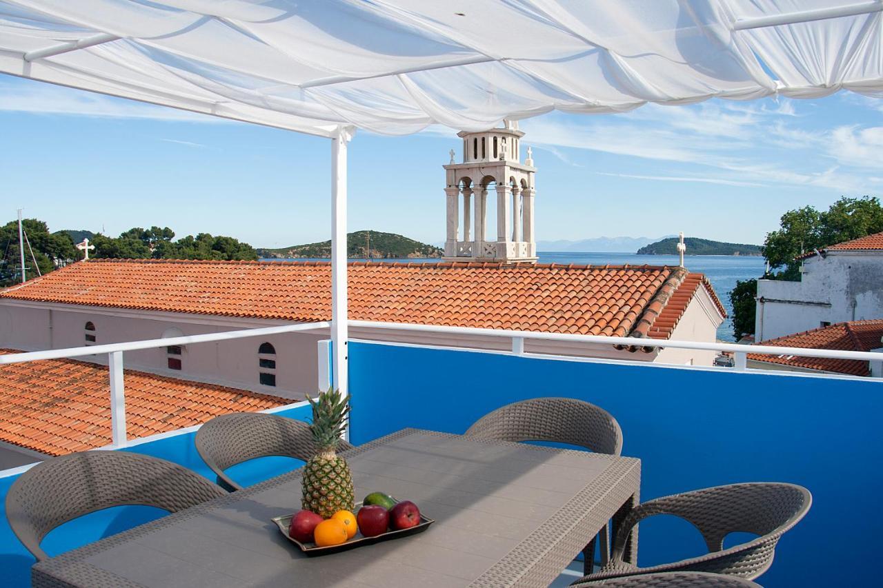 Capolavoro, Boutique Apartment With Unique Rooftop Skiathos Town Bagian luar foto