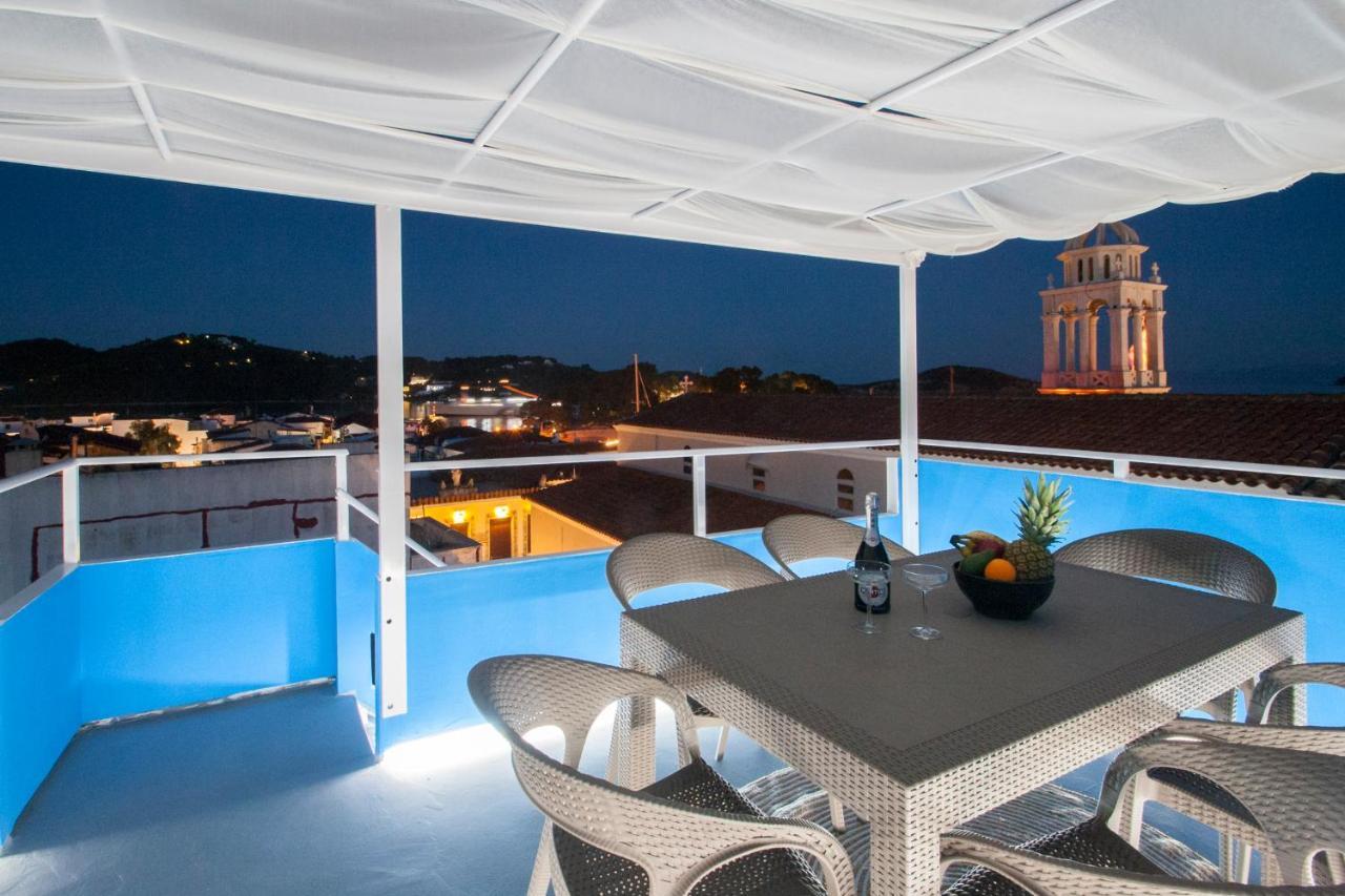 Capolavoro, Boutique Apartment With Unique Rooftop Skiathos Town Bagian luar foto